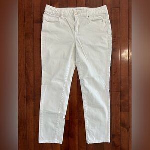 Chico's Platinum White Ankle Jeans Size 0